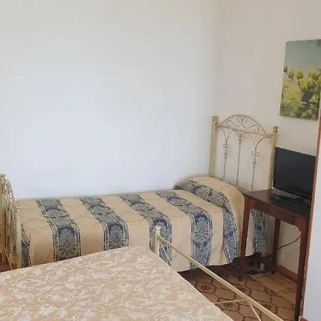 Casa Michele Alojamento de Acomodação e Pequeno-almoço 3*